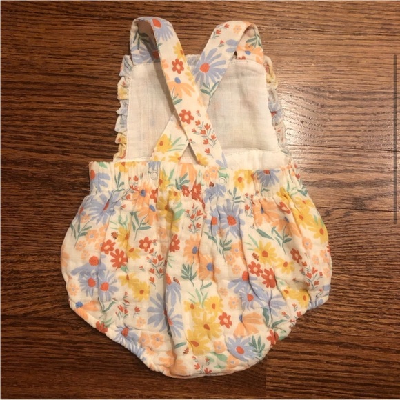 NEW Angel Dear Muslin Romper Size 0-3 Months - Picture 4 of 9